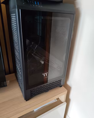 Case PC ThermalTake The Tower 200