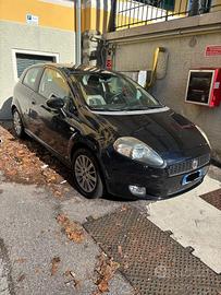FIAT PUNTO NEOPATENTATI