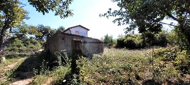 Caratteristico casale