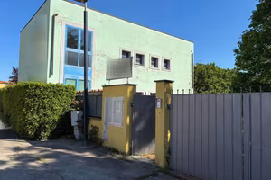Immobile in asta di 486 m² con più di 5 locali a S