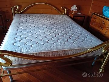 Letto matrimoniale solo sponde in ottone