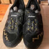 Scarpe  mtb  con aggancio per tacchette