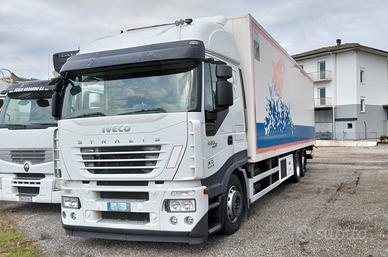 IVECO STRALIS 420 6x2 FRIGO