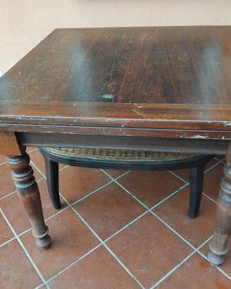 Tavolo legno massello con 4 sedie