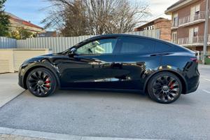 Tesla Model Y Performance awd, km 1660