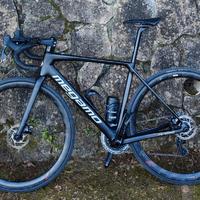 Megamo Raise 09 AXS con Powermeter e ruote Carbon