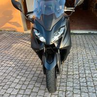 Yamaha T Max 560 - 2022