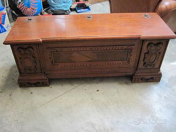 cassapanca in legno