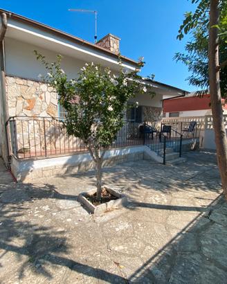 Villetta a Campo di Mare- S.Pietro V.co-Brindisi