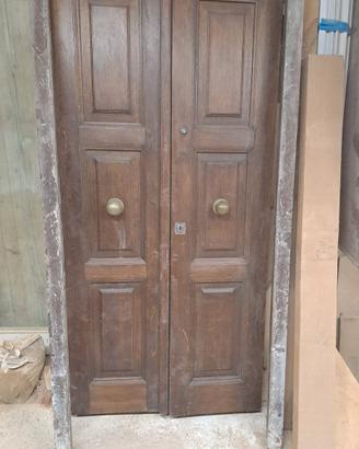 Portone in legno
