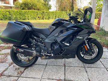 Kawasaki ninja 1100 sx performance tourer