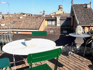 Caratteristico appartamento con terrazzo CENTRO