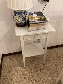 Comodino Ikea Hemnes bianco