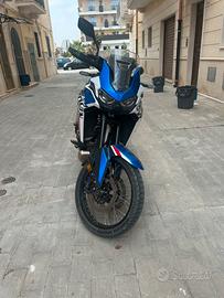 Africa twin 1100 automatica