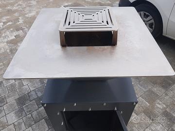 barbecue con griglia e piastra in acciaio inox