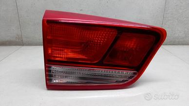 FARO POSTERIORE INTERNO SINISTRO KIA Rio 17> usato