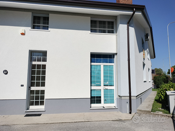 Studio o laboratorio 80 Mq - via Martignacco