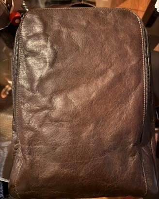 Zaino in pelle marrone nuovo con cartellino Bata