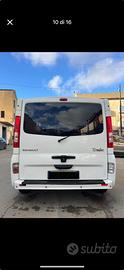 Renault Trafic 9 posti passo lungo