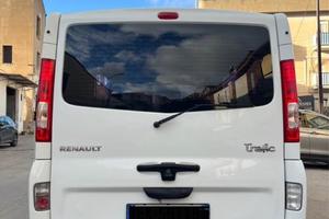 Renault Trafic 9 posti passo lungo