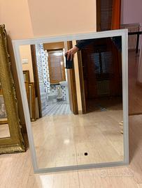 Specchio da bagno a led con casse