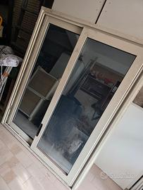 Infisso finestra veranda in alluminio doppia porta