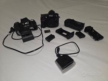 Nikon D800 + 24-120 F4 e battery grip originale