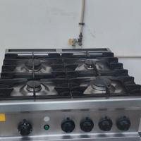 cucina a quattro fuochi 