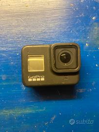 Gopro hero 8 black + caricabatterie e accessori