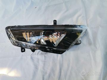 Fendinebbia destro Seat FR Nuovo