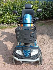 scooter elettrico a quattro ruote per anziani