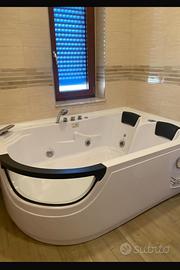 Vasca idromassaggio