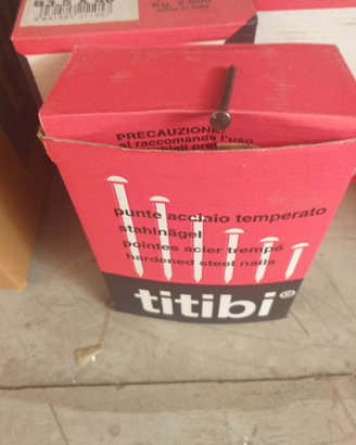 Chiodi in acciaio TITIBI 4-5-6-7-8 kg. 2,5