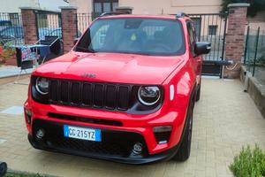 jeep Renegade 80 th anniversario 