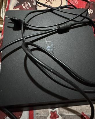 ps4 slim funzionante con giochi e controller