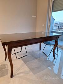 tavolo in legno massello