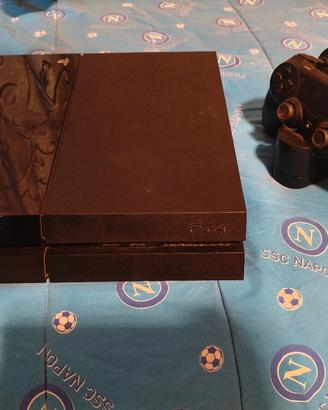 PlayStation 4 + 2 DualShock + Dock di ricarica