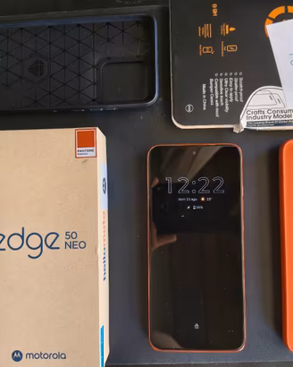 Motorola Edge 50 Neo 12GB/512GB - Pari al Nuovo