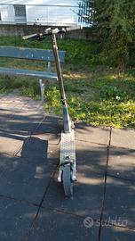 Monopattino Lamborghini 