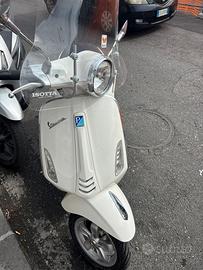 Vespa primavera 150
