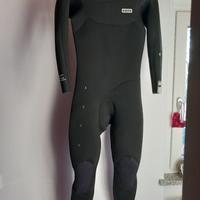 Muta windsurf ION Seek mm5/4 tg S, seminuova