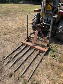 Forcone agricolo per trattore