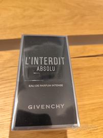 Givenchy "L'interdit"