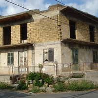 Palazzina indipendente su tre livelli - Via Nave