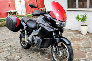Aprilia Caponord ETV pronta per viaggiare