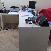 Scrivania Malm con piano estraibile