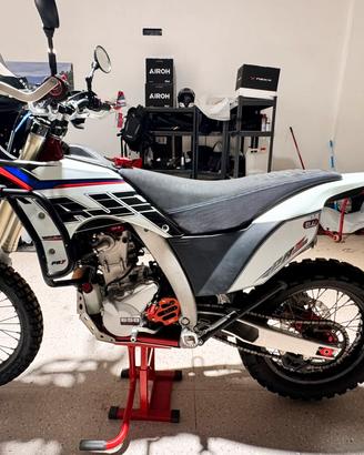 AJP PR7 ADVENTURE 2024 8.000km