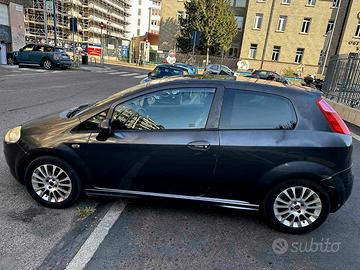 Fiat Punto 1.4 Benzina – Anno 2008 – 244.792 km