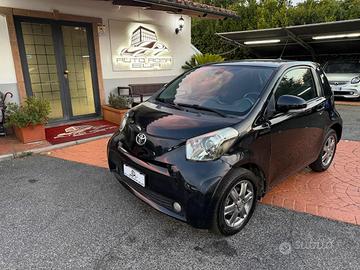 TOYOTA iQ 1.0 Sol ADATTA A NEOPATENTATI, PREZZO