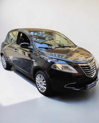 LANCIA Ypsilon 1.2 69 CV 5 porte Silver